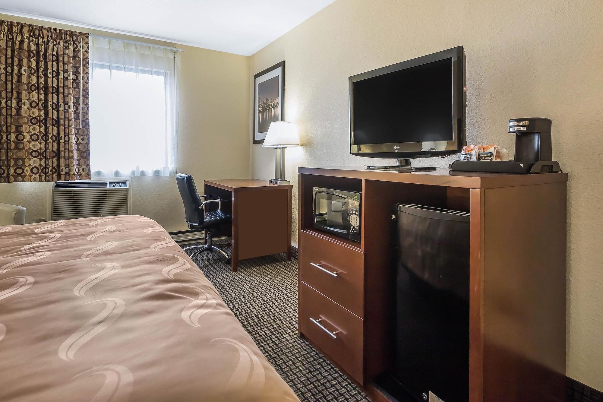 Hotel Quality North Janesville