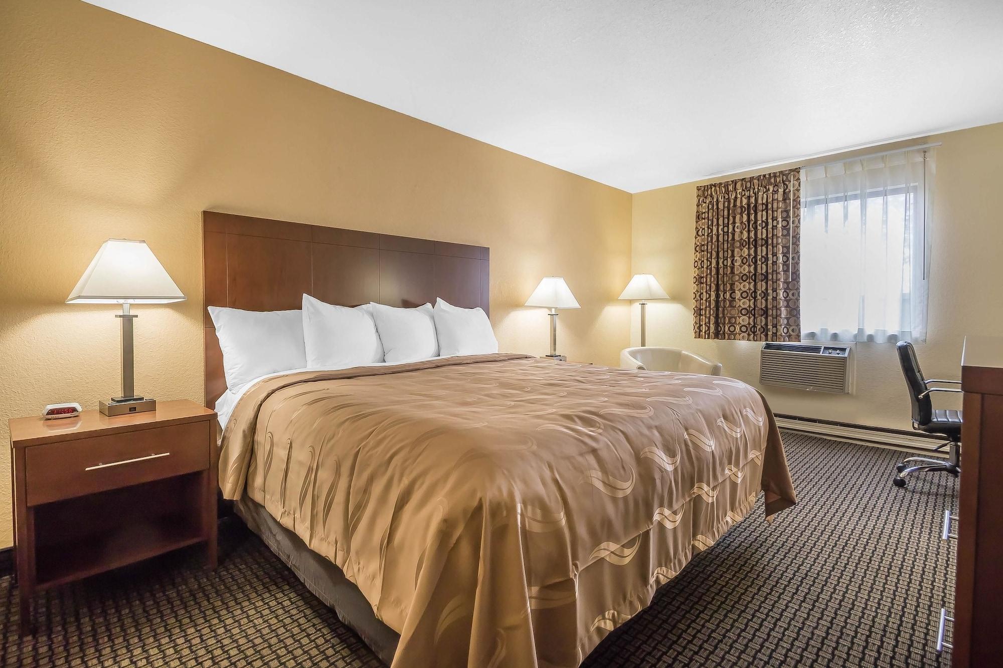 Hotel Quality North Janesville