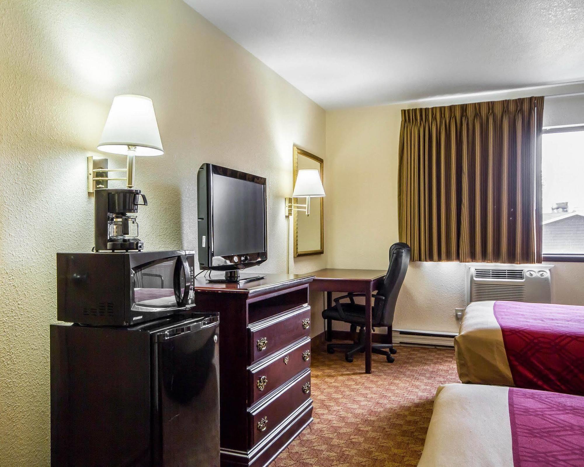 Hotel Quality North Janesville