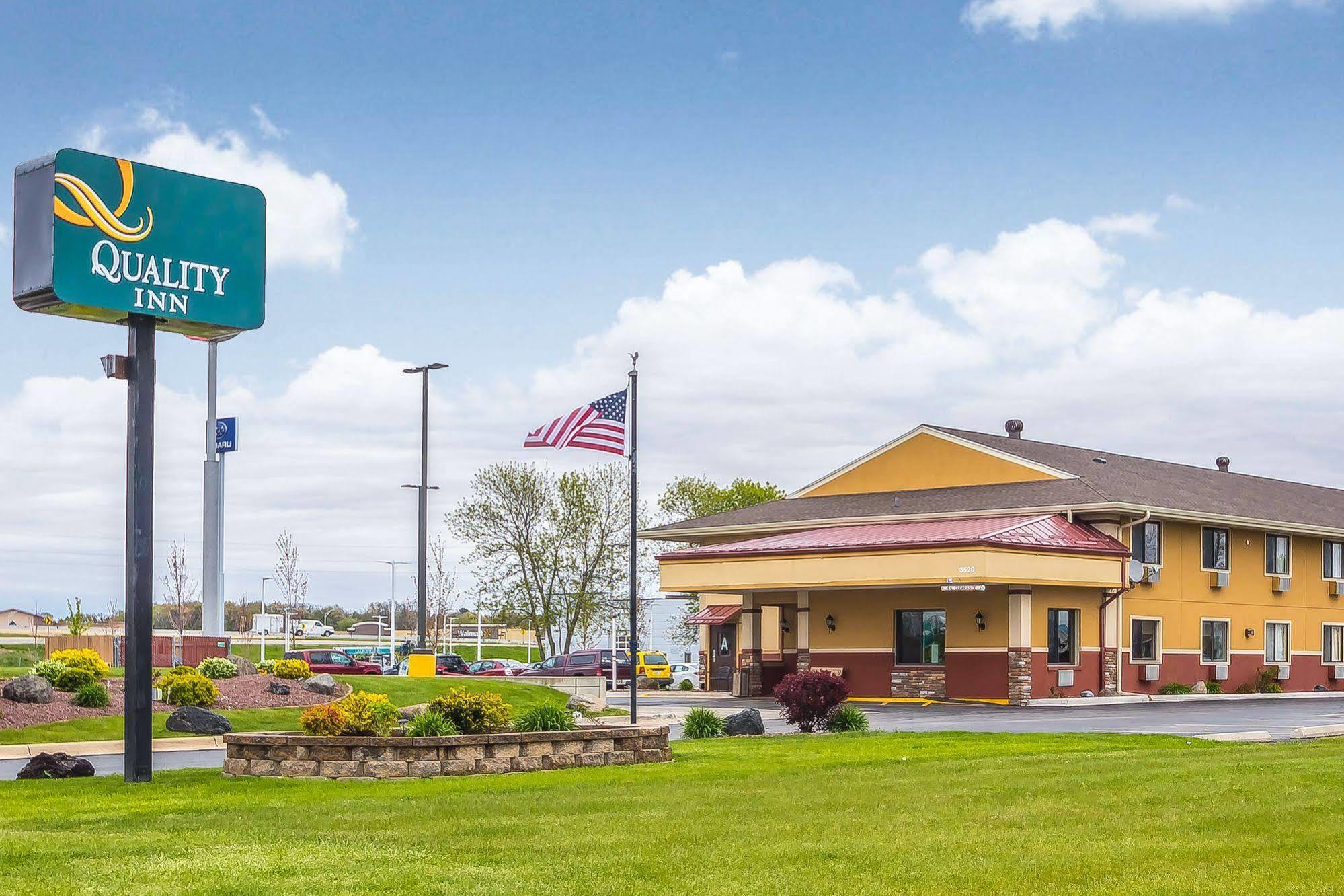 Quality North 2* Janesville
